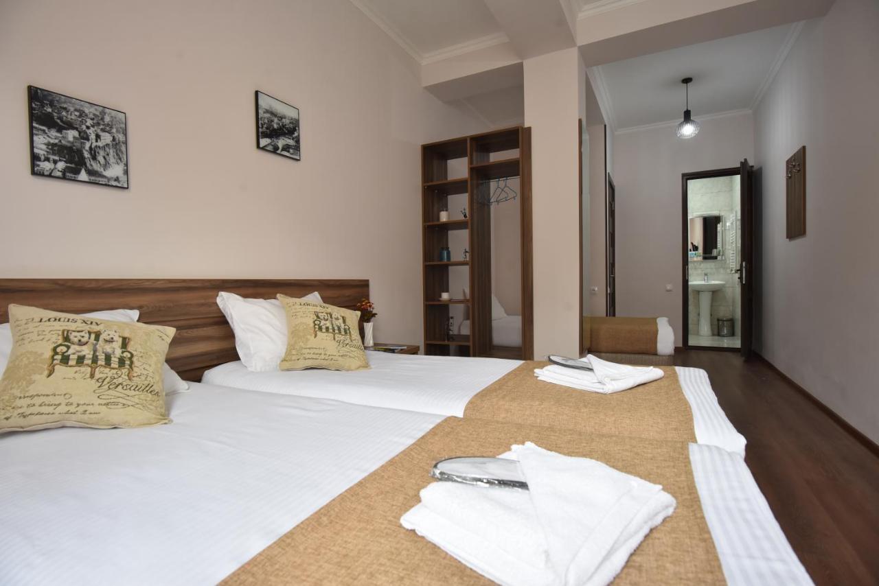 Day Room Art Hotel Τυφλίδα Εξωτερικό φωτογραφία