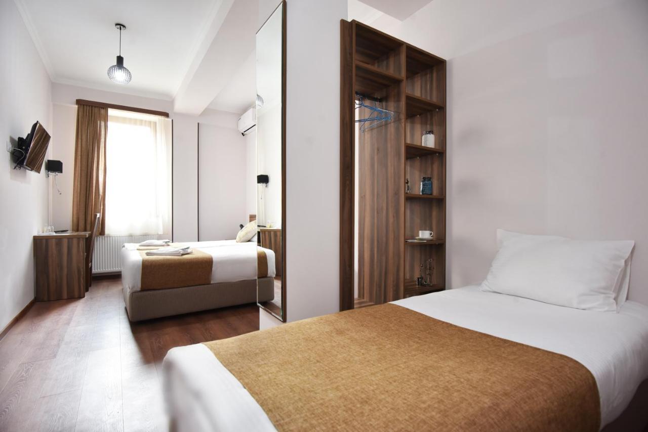 Day Room Art Hotel Τυφλίδα Εξωτερικό φωτογραφία
